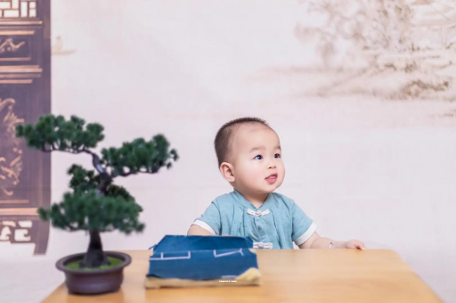 南平宝宝喊肚子疼怎么回事